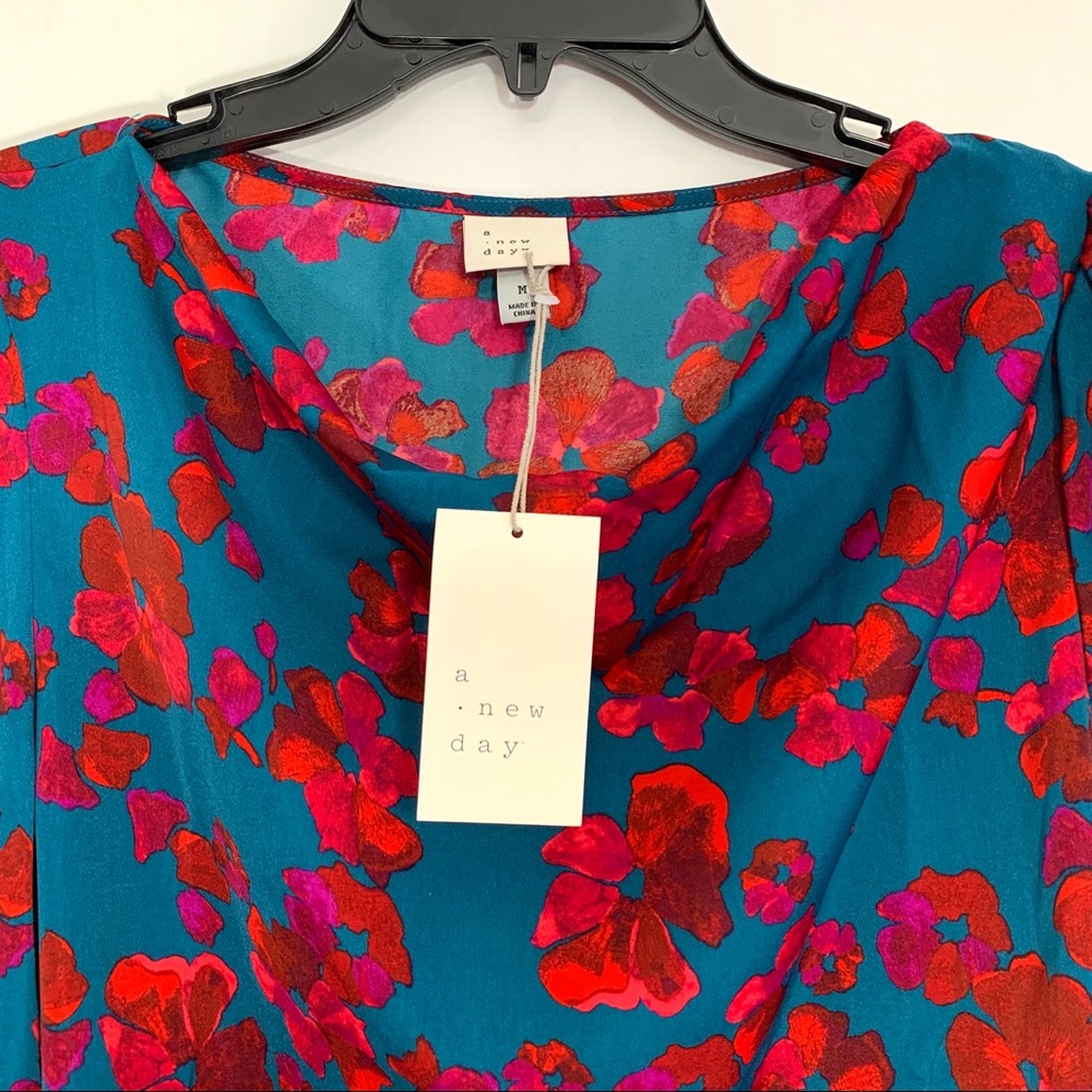 A New Day Blue / Red Floral Long Sleeve Blouse NWT - Picture 2 of 7